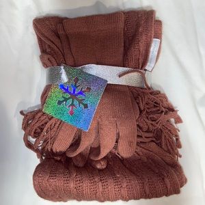 Scarf and Gloves Set